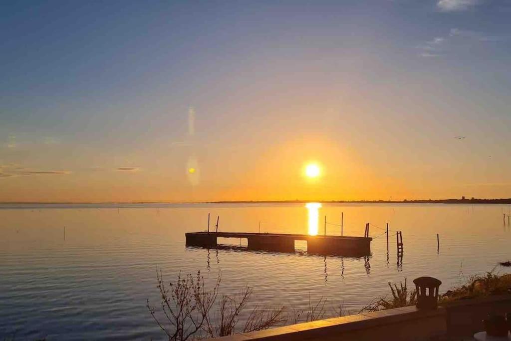 Villa Avec Spa & Vue Panomarique Sur L'Etang Perols Bagian luar foto